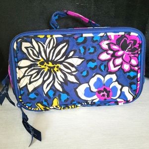 Cosmetic bag